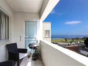 3 Bed Apartment in Mouille Point