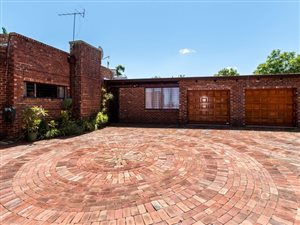 4 Bed House in Cowies Hill