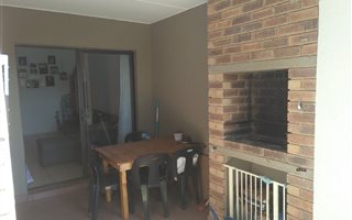 2 Bedroom Townhouse in Pomona