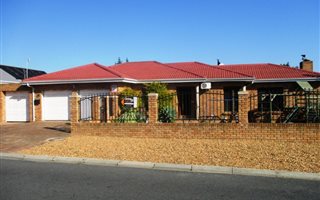 4 Bedroom House in Rouxville