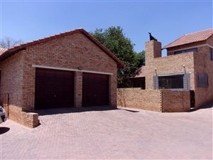 3 Bed Simplex in Ruimsig