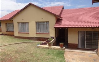 3 Bedroom House in Ridgeway