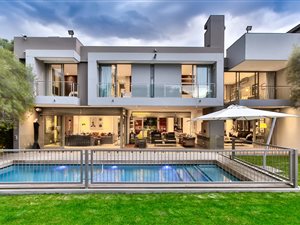 5 Bed House in Atholl