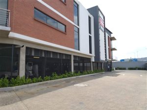 830 m² Commercial space in Modderfontein