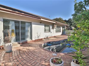 4 Bed House in Veld En Vlei