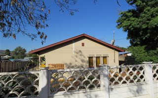 4 Bedroom House in Jan Niemand Park