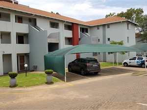 2 Bed Flat in Groenkloof