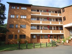 2 Bed Apartment in Illovo Beach