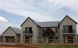 5 Bedroom House in The Ridge Estate