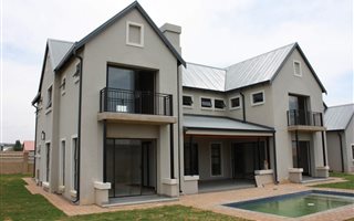 5 Bedroom House in The Ridge Estate