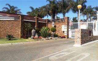 2 Bedroom Cluster in Brentwood Park