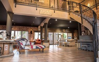 7 Bedroom House in Rietvlei View