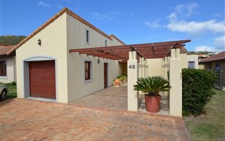 3 Bedroom House in Whale Rock