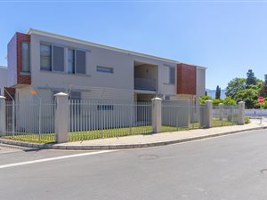 2 Bed Apartment in Paarl