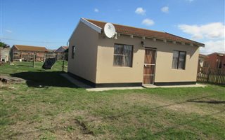 2 Bedroom House in Soweto On Sea
