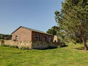 2 Bed Apartment in Stilbaai