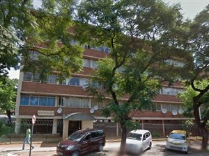 3 Bed Flat in Sunnyside