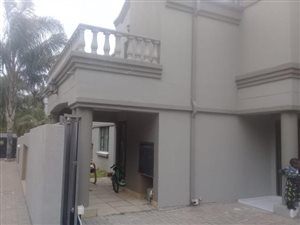 4 Bed House in Meyersdal