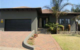 3 Bedroom Townhouse in Ben Fleur