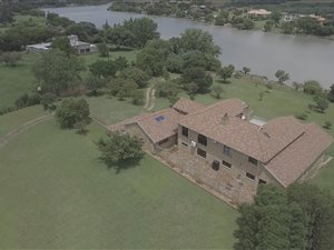 9 ha Farm in Miravaal