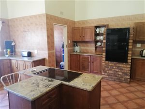 4 Bed House in Henley on Klip