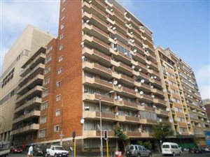 2 Bed Apartment in Hillbrow