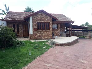 2 Bed House in Heuweloord