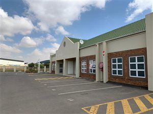 95 m² Industrial space in Hughes