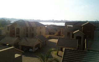 2 Bedroom Apartment in Rynfield