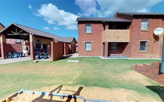 2 Bedroom Apartment in Naturena