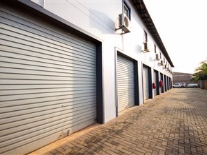 15 m² Commercial space in Glen Anil