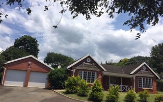 3 Bedroom Simplex in Chase Valley Heights