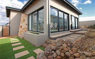 3 Bedroom Townhouse in Clara Anna Fontein Estate