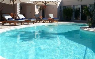2 Bedroom Apartment in Fresnaye