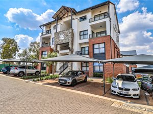 2 Bed Townhouse in Linbro Park AH