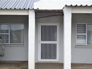 4 Bed House in Lamberts Bay