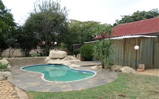 3 Bedroom House in Brackenhurst