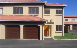 3 Bedroom Apartment in Meerensee