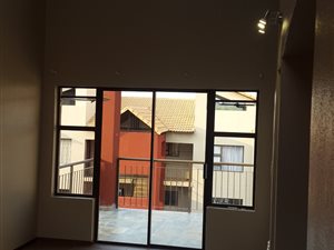 2 Bed Apartment in Honeydew