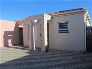 2 Bed House in Kalkfontein