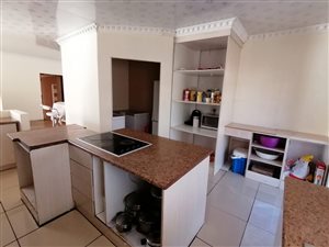 3 Bed House in Morelig