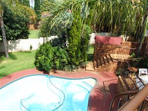 5 Bed House in Zwartkop