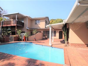 6 Bed House in Glen Hills