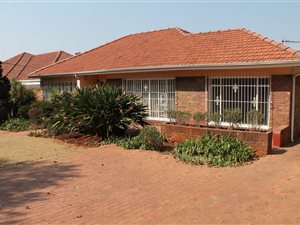 3 Bed House in Cyrildene