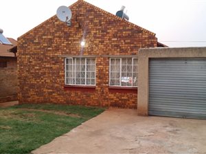 2 Bed House in Eldorado Park