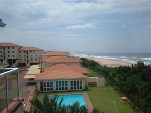 3 Bed Apartment in Illovo Beach