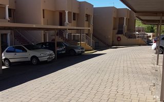 1 Bedroom Townhouse in President Ridge
