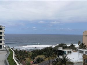 2 Bed Apartment in Umhlanga Rocks