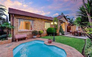 3 Bedroom Townhouse in Willowbrook