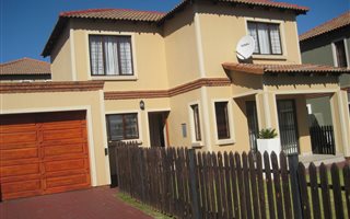 3 Bedroom Cluster in Albertsdal